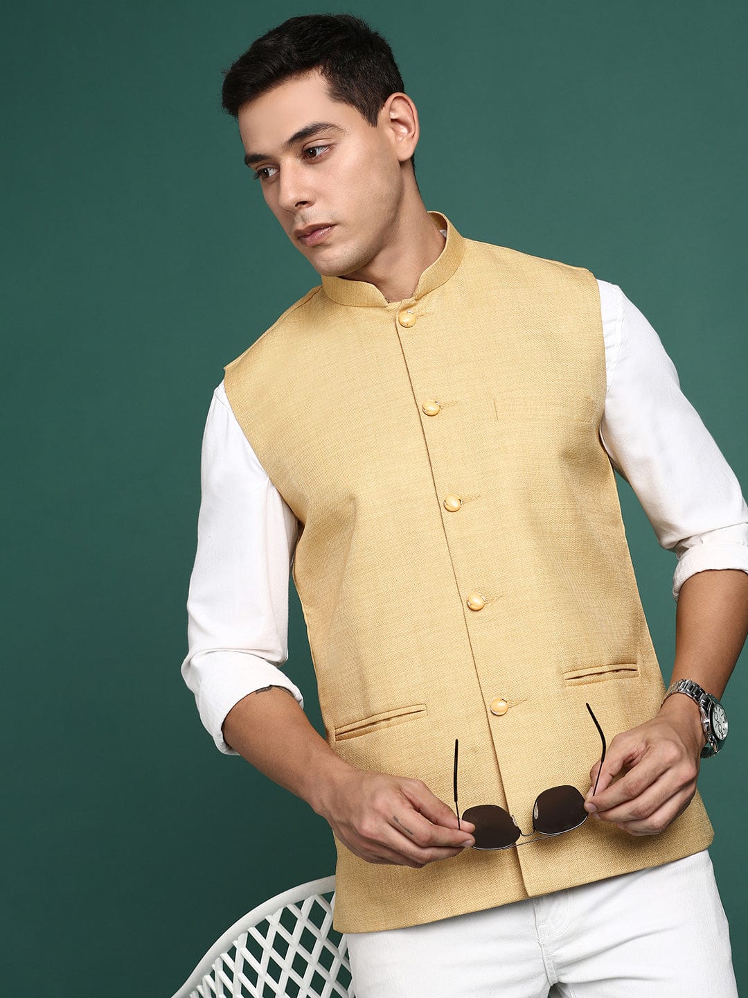SHOWOFFFF Men's Solid Beige Slim Fit Nehru Jacket