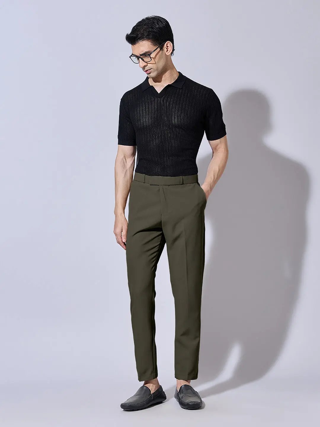 Men's Green Straight Fit Trousers - Uncategorized from SHOWOFFFF