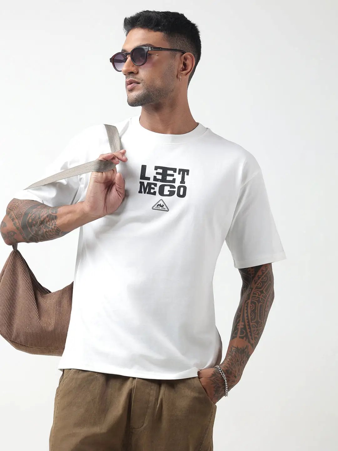 Men's Typography White Relaxed Fit T-Shirt - from SHOWOFFFF