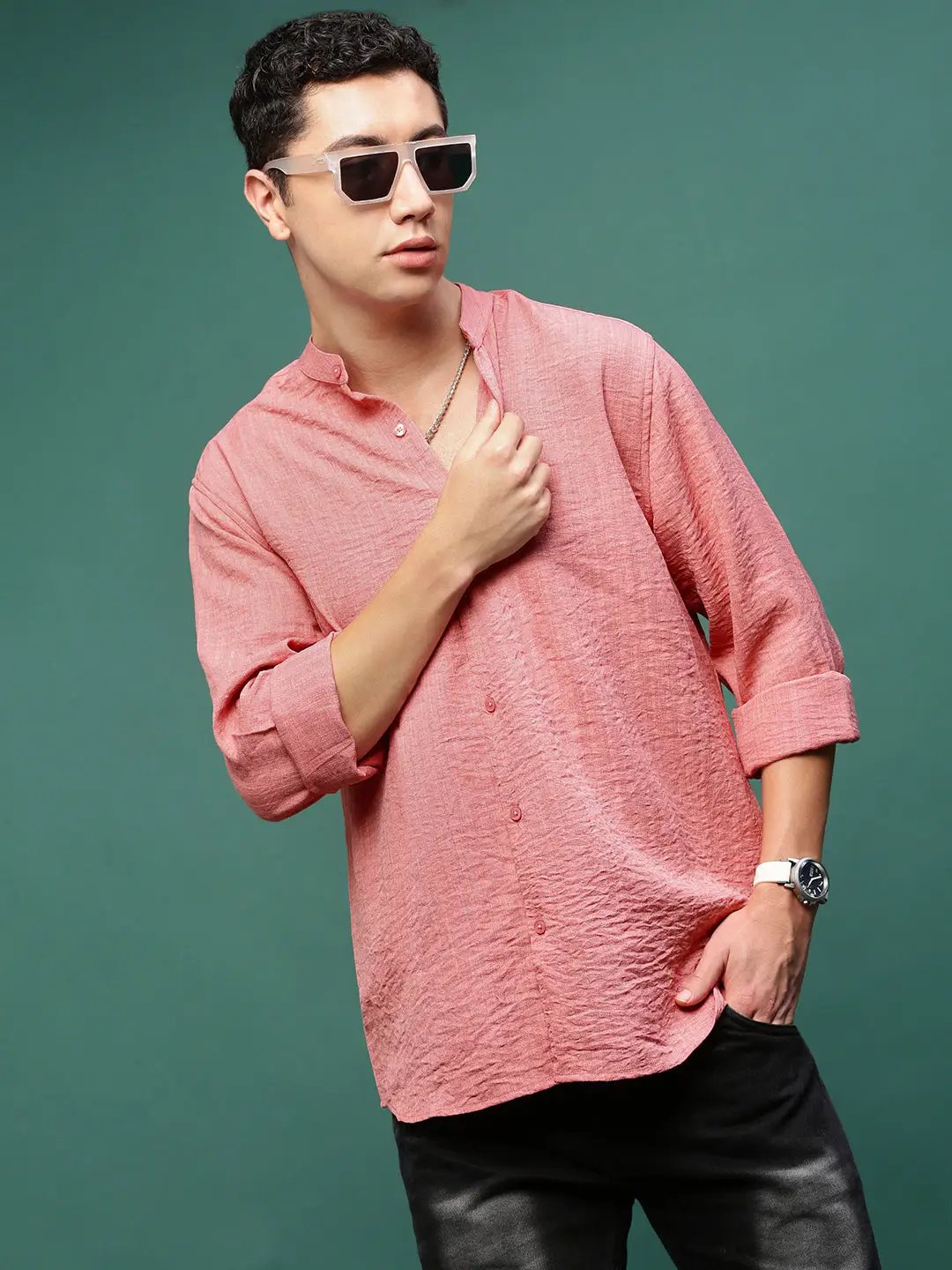 Men's Peach Standard Slim Fit Opaque Casual Shirt