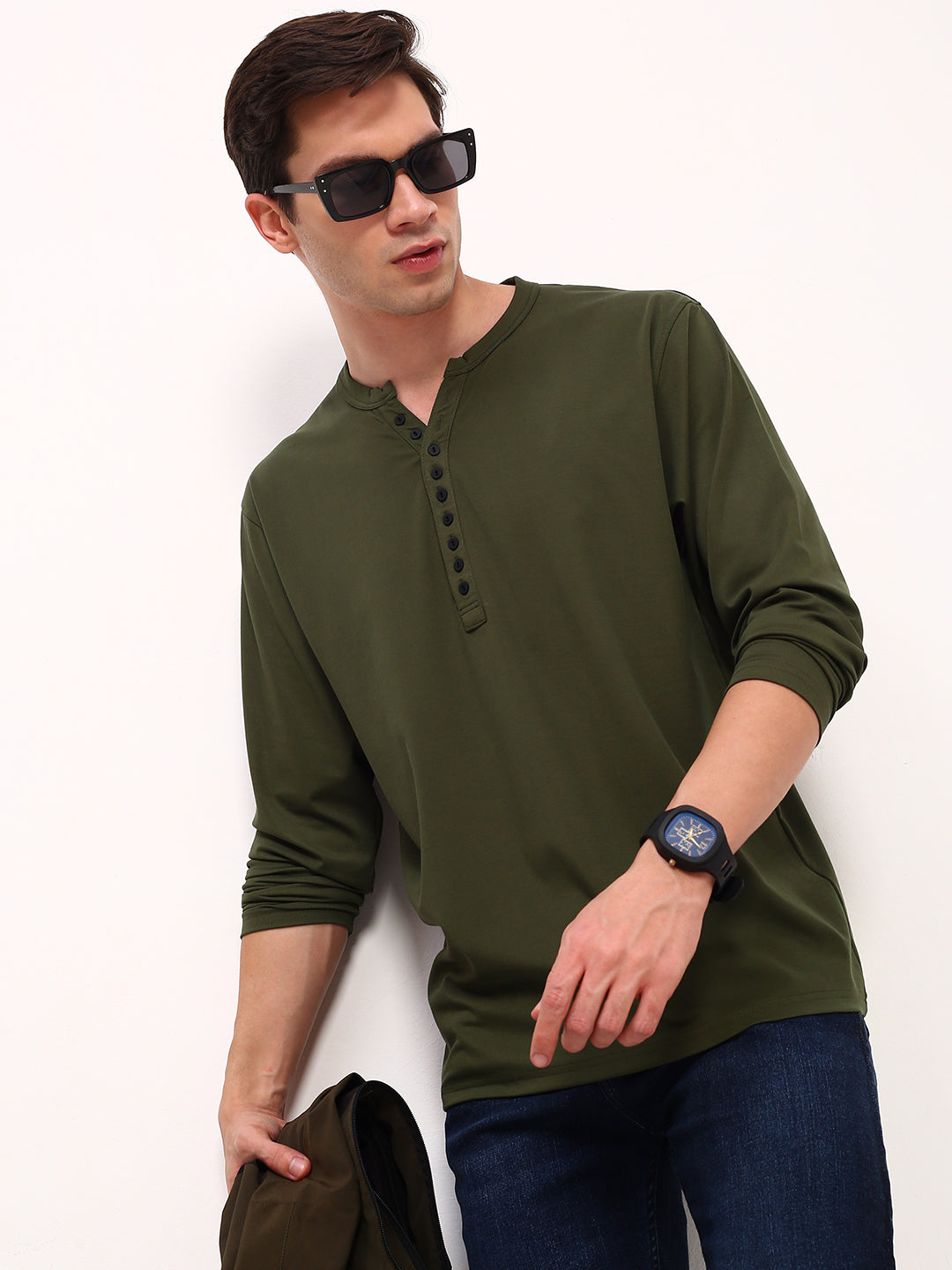 Buy Men's Green Solid Henley Neck Cotton T-Shirt Online | Showoffff