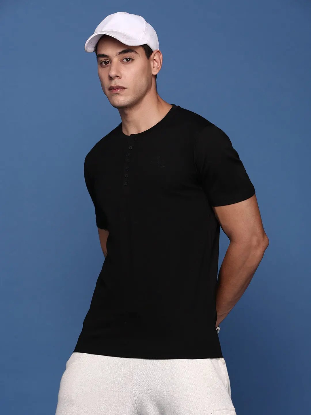 Men's Black Round Neck Slim Fit T-Shirt