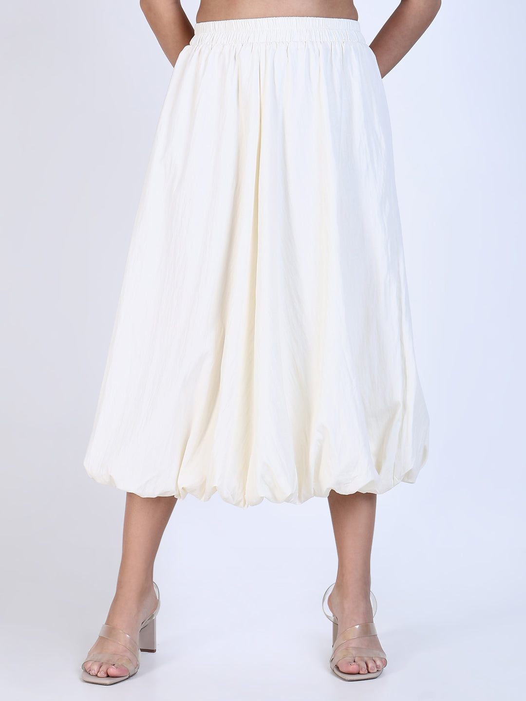 Women Cream Solid Balloon Skirt