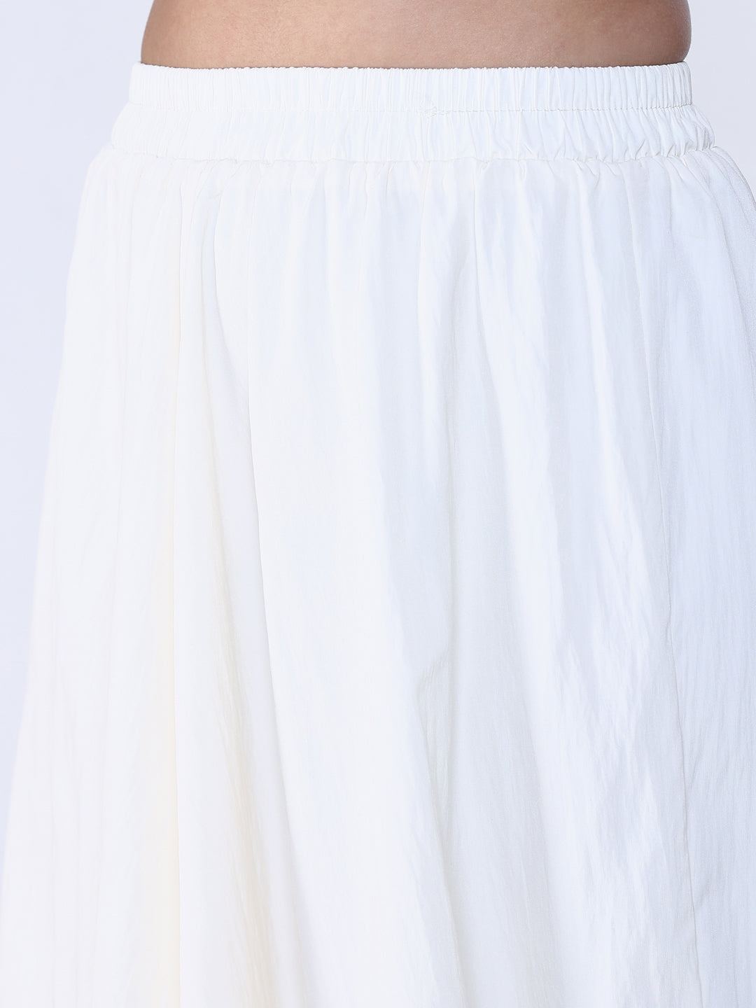 Women Cream Solid Balloon Skirt