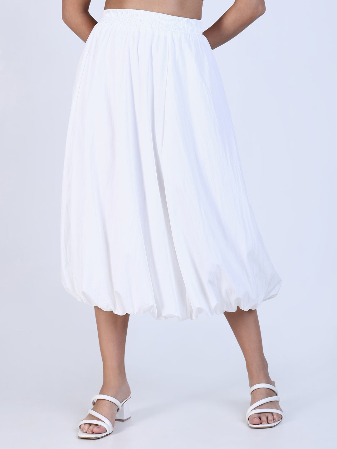 Women White Solid Balloon Skirt