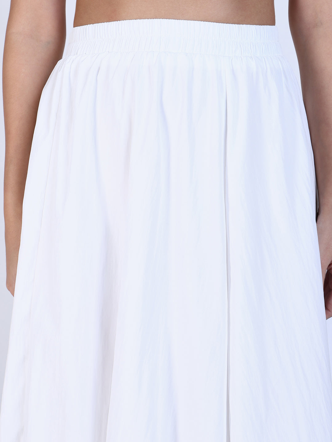 Women White Solid Balloon Skirt