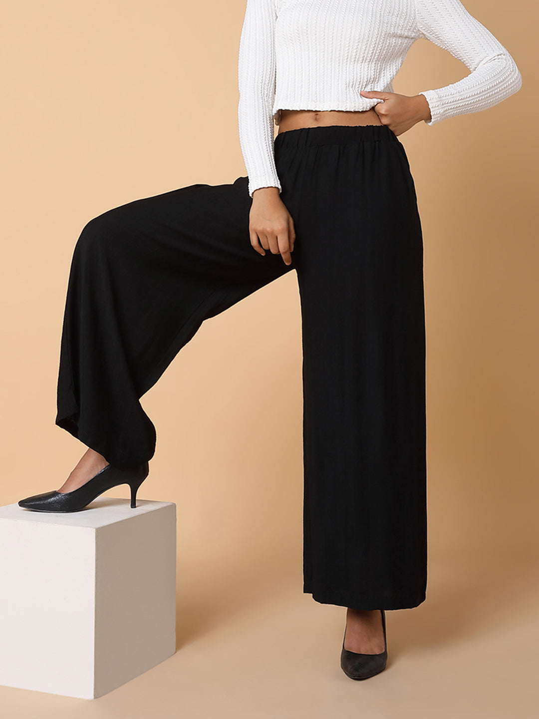 Women Solid Black Loose Fit Trouser