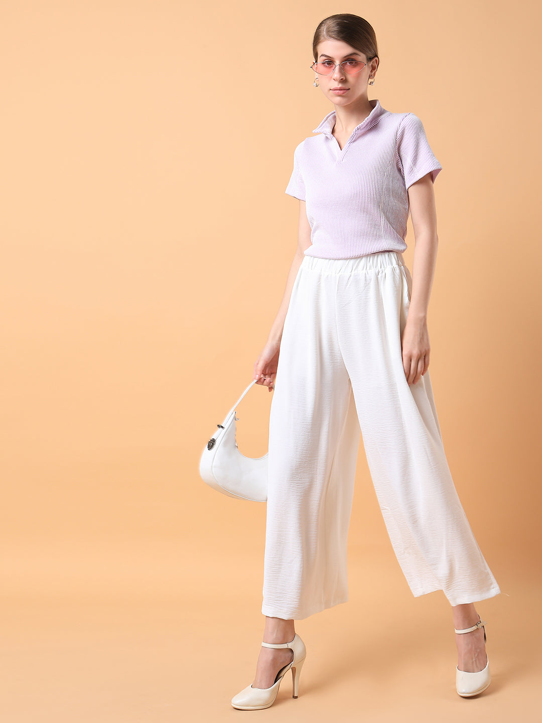 Women Solid White Pleated Loose Fit Trouser