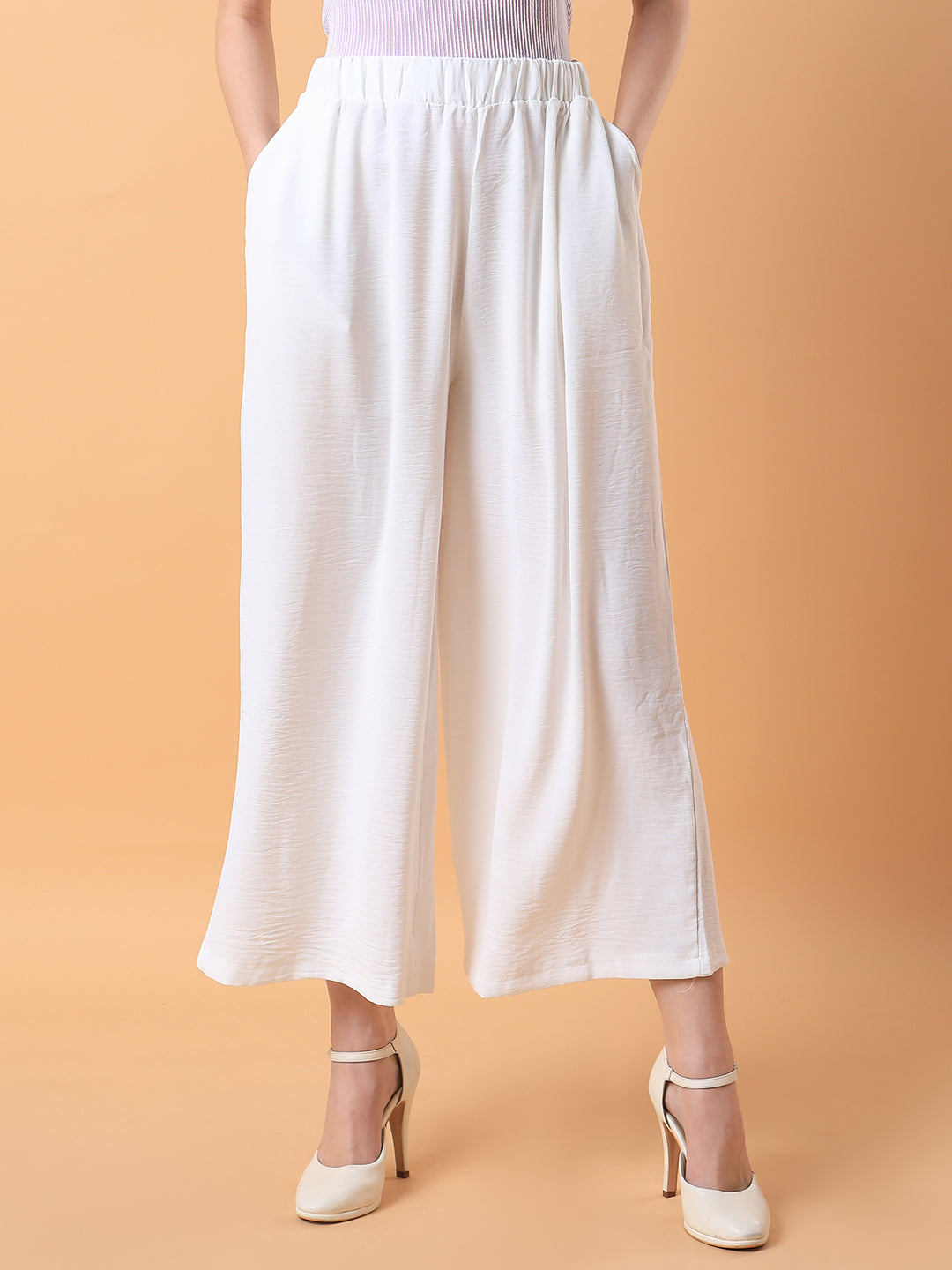 Women Solid White Pleated Loose Fit Trouser