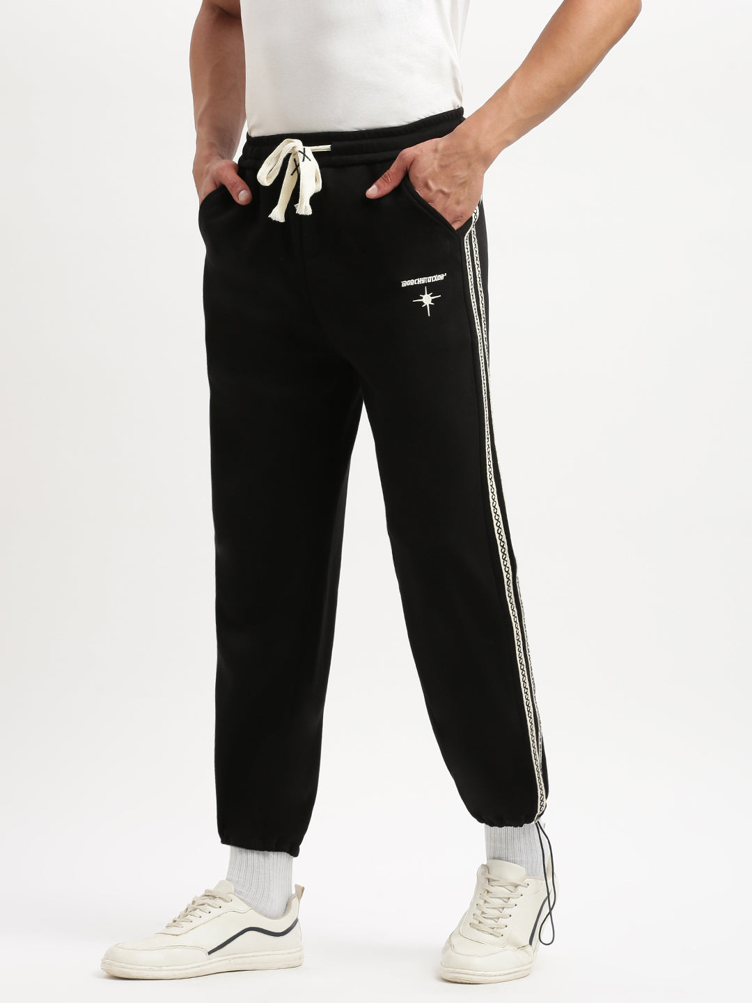 Men Slim Fit Solid Black Track Pant