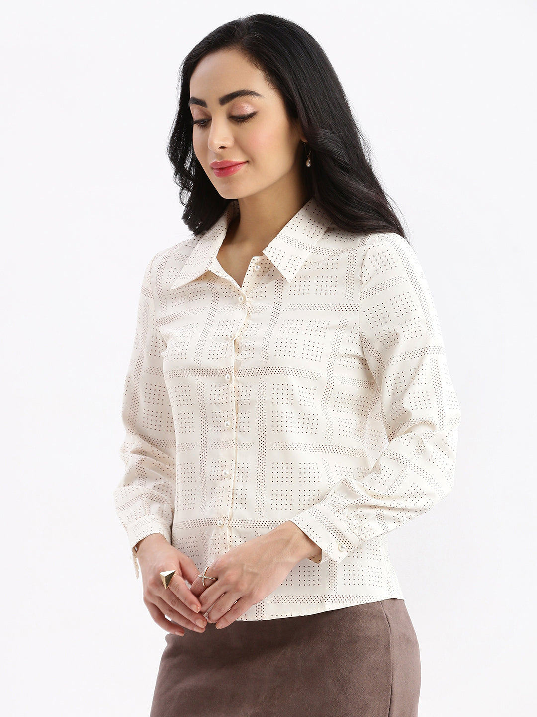 Women Geometric Cream Slim Fit Shirt