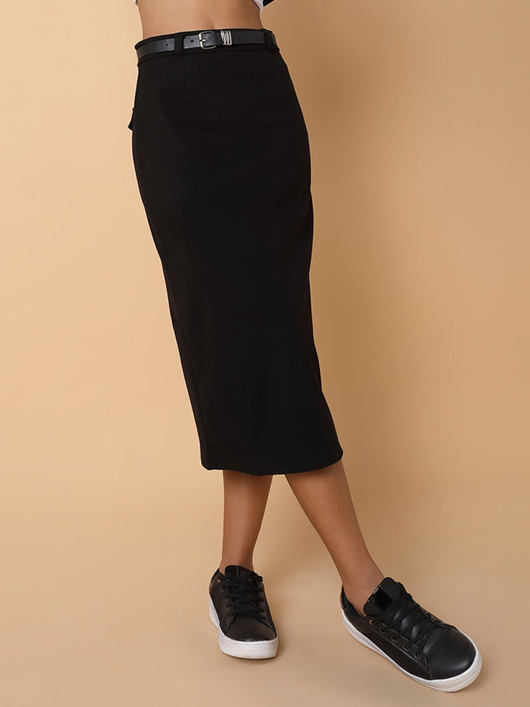 Women Solid Black Midi Skirt with Belt