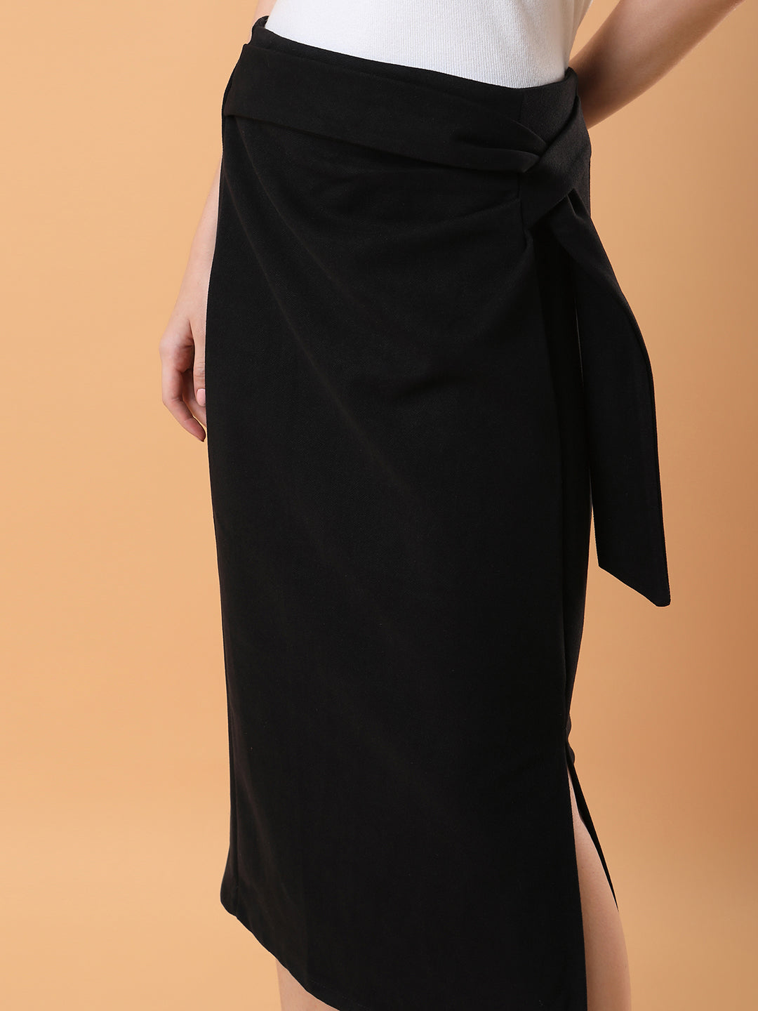 Women Solid Black Straight Midi Skirt