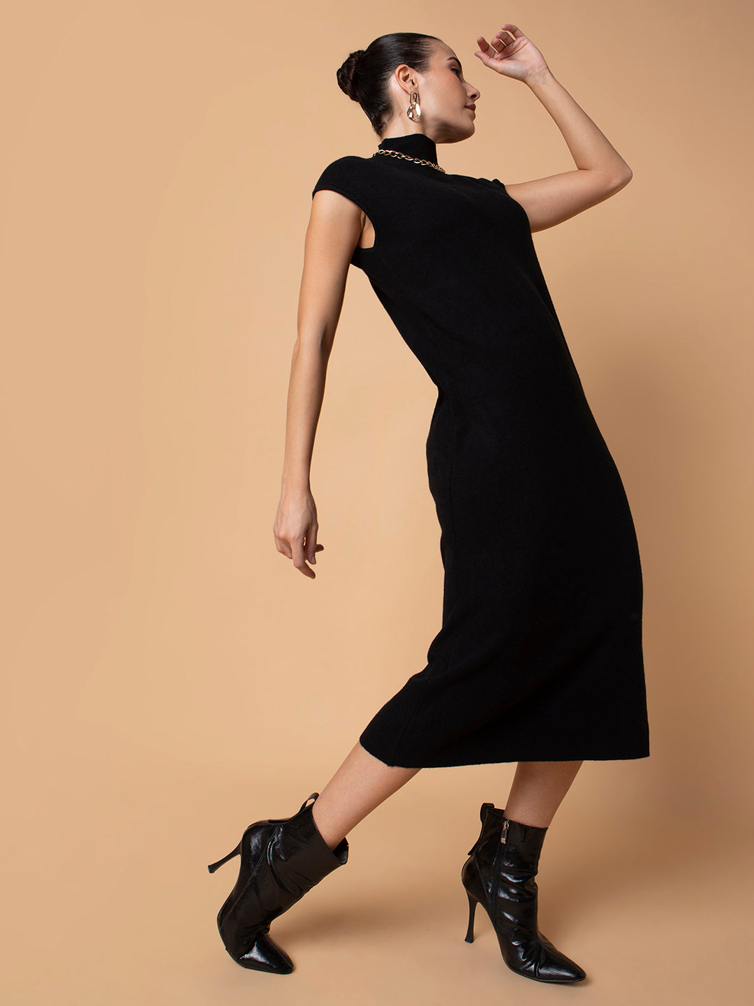 Women Solid Black Midi A-Line Dress