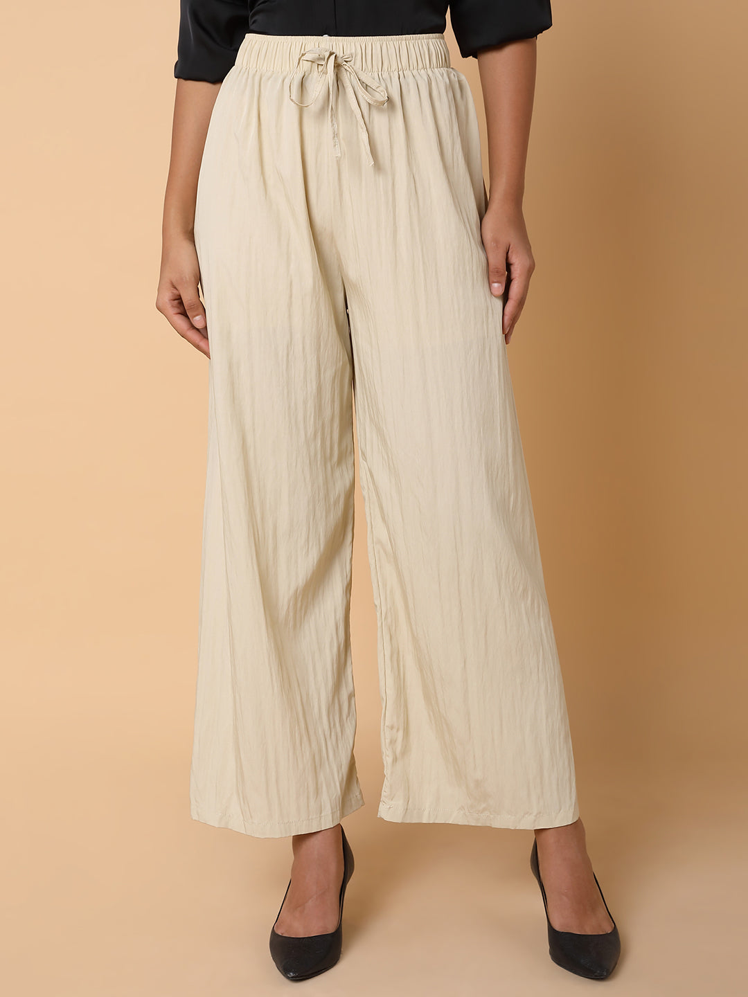 Women Solid Cream Straight Trouser