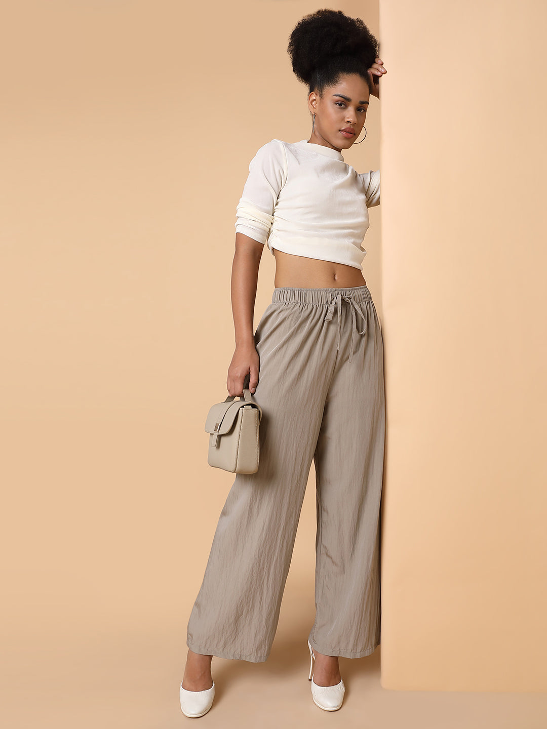 Women Solid Beige Straight Trouser