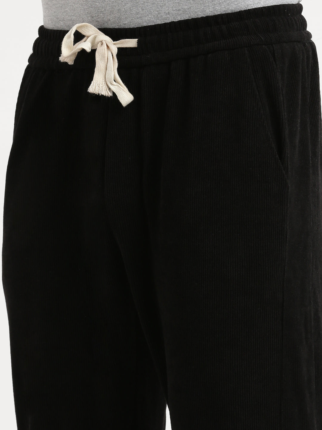 Men Slim Fit Solid Black Track Pant