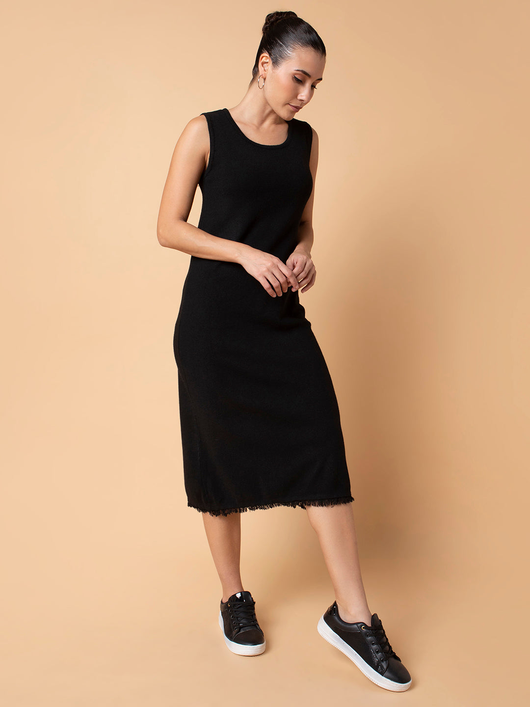 Women Solid Black Midi Sheath Dress