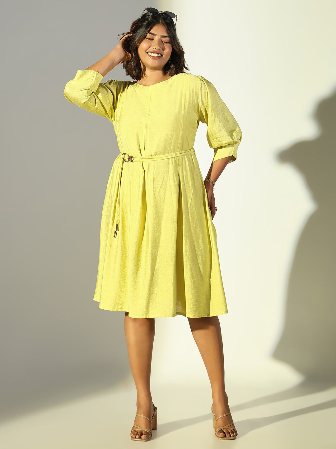 Women Yellow Solid A Line Dress with Belt