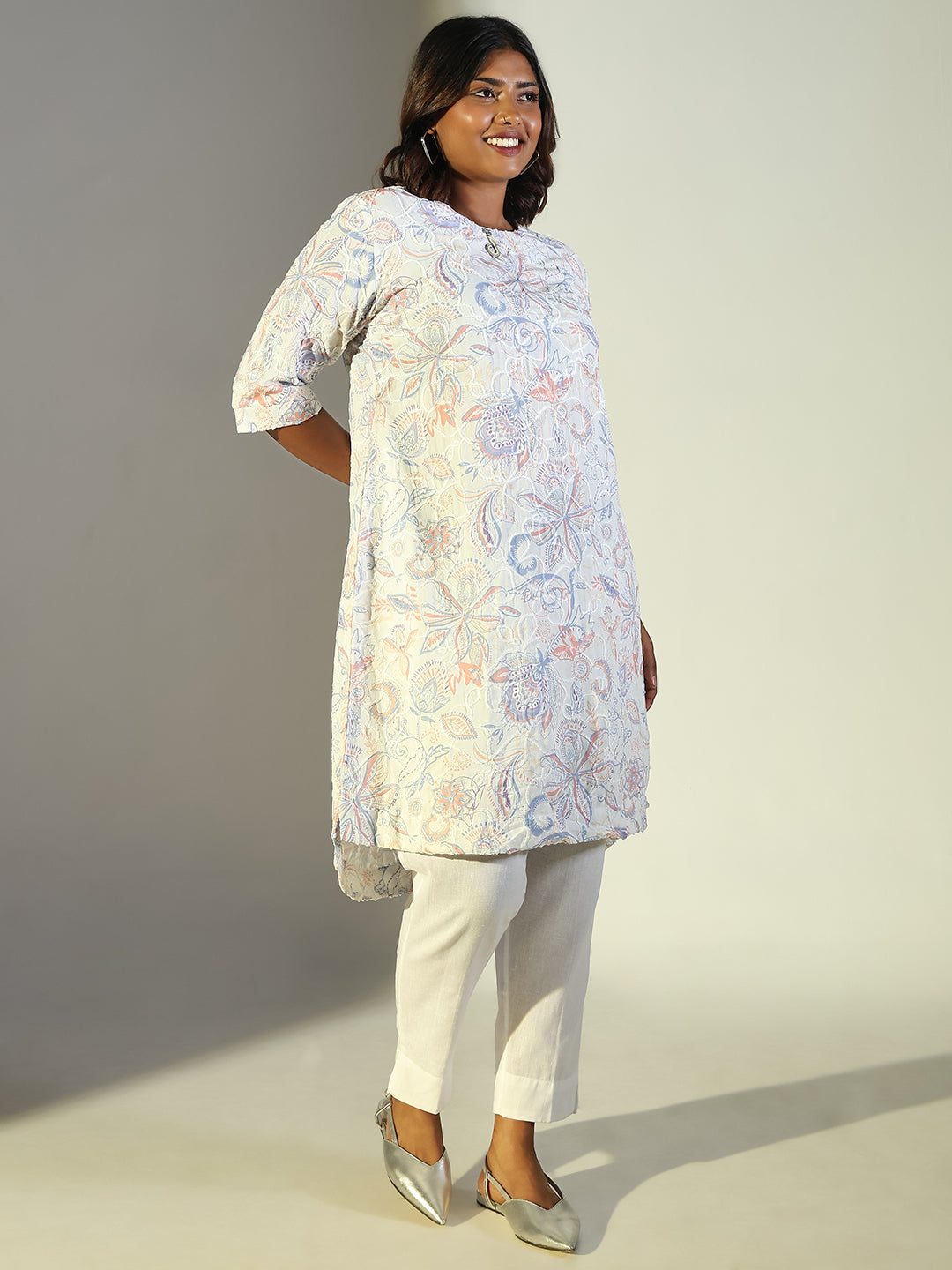 Women White Floral Straight Kurta