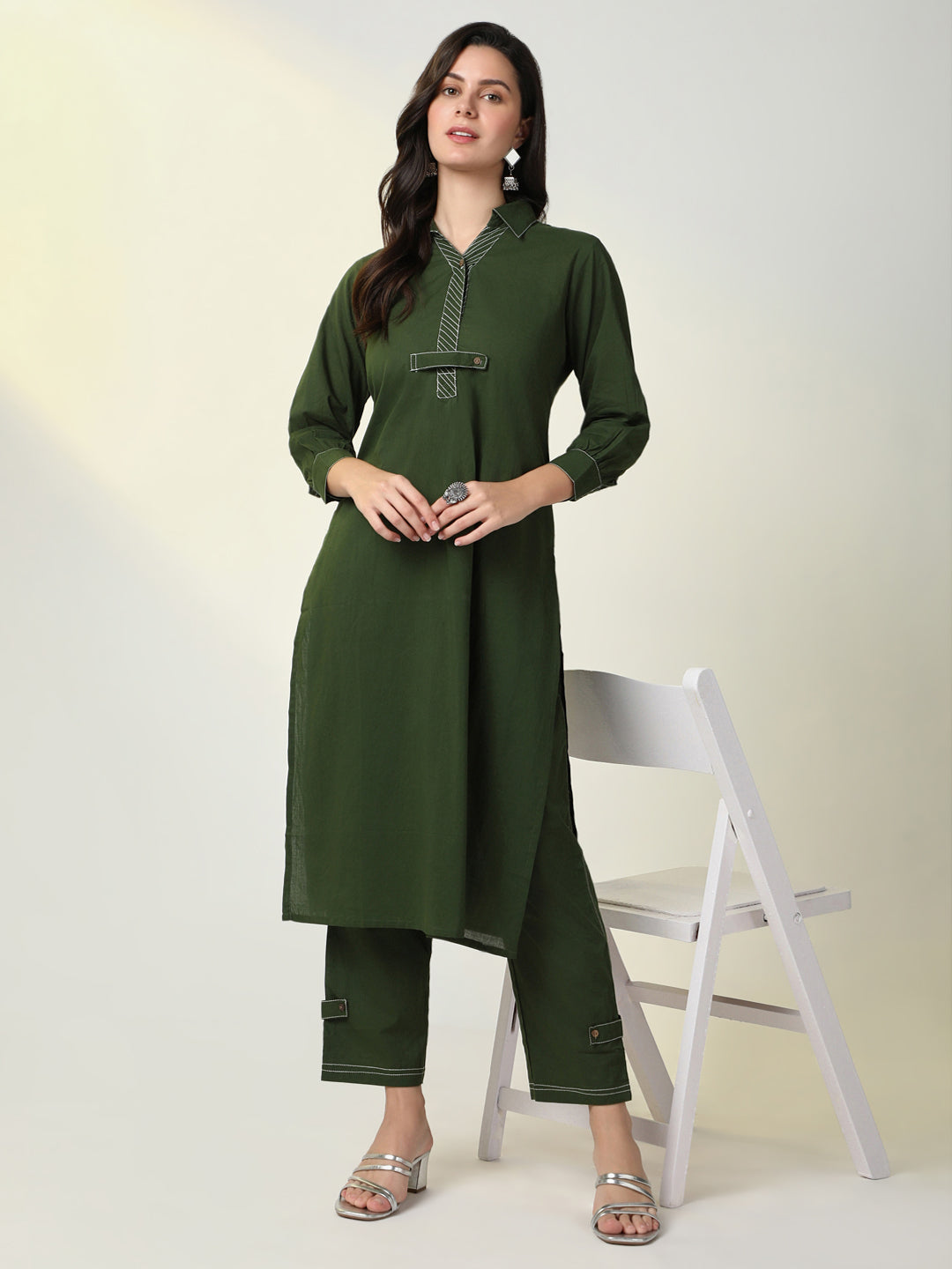 Women Green Solid Straight Kurta Set