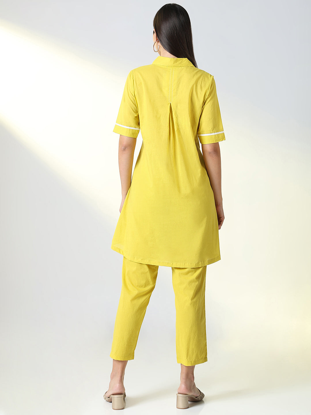 Women's Yellow Solid Kurta Sets