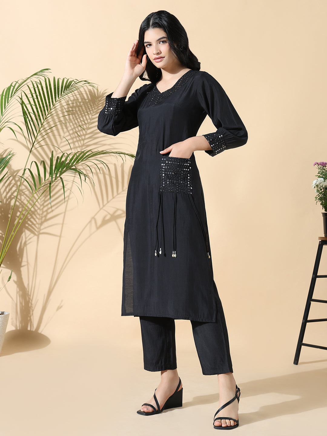 Women Solid Straight Sequinned Black Kurta Set