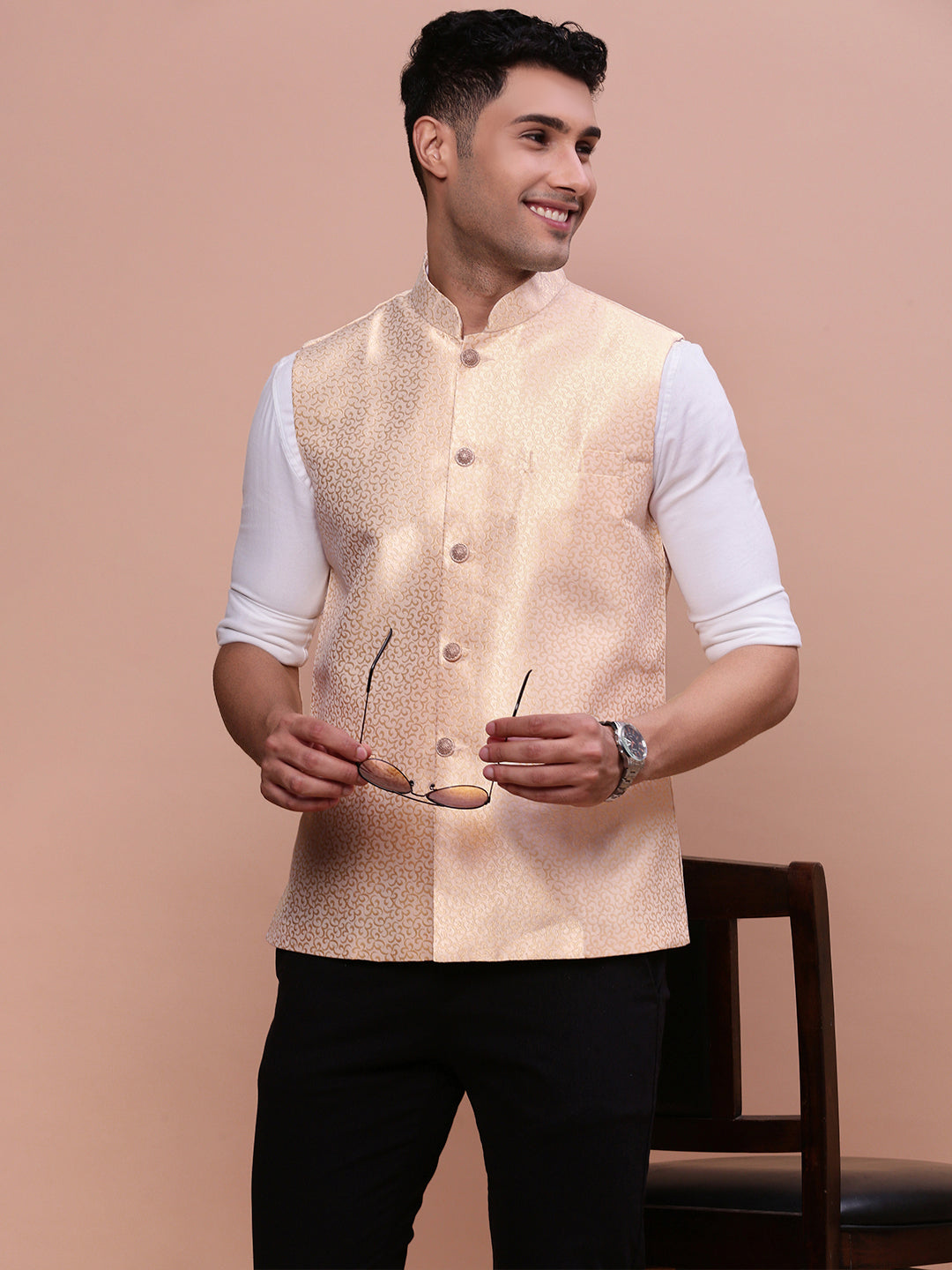 Men Woven Design Cream Slim Fit Nehru Jacket