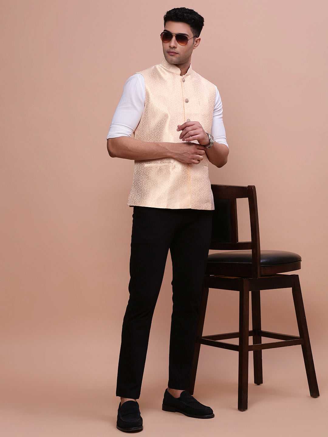 Men Woven Design Cream Slim Fit Nehru Jacket