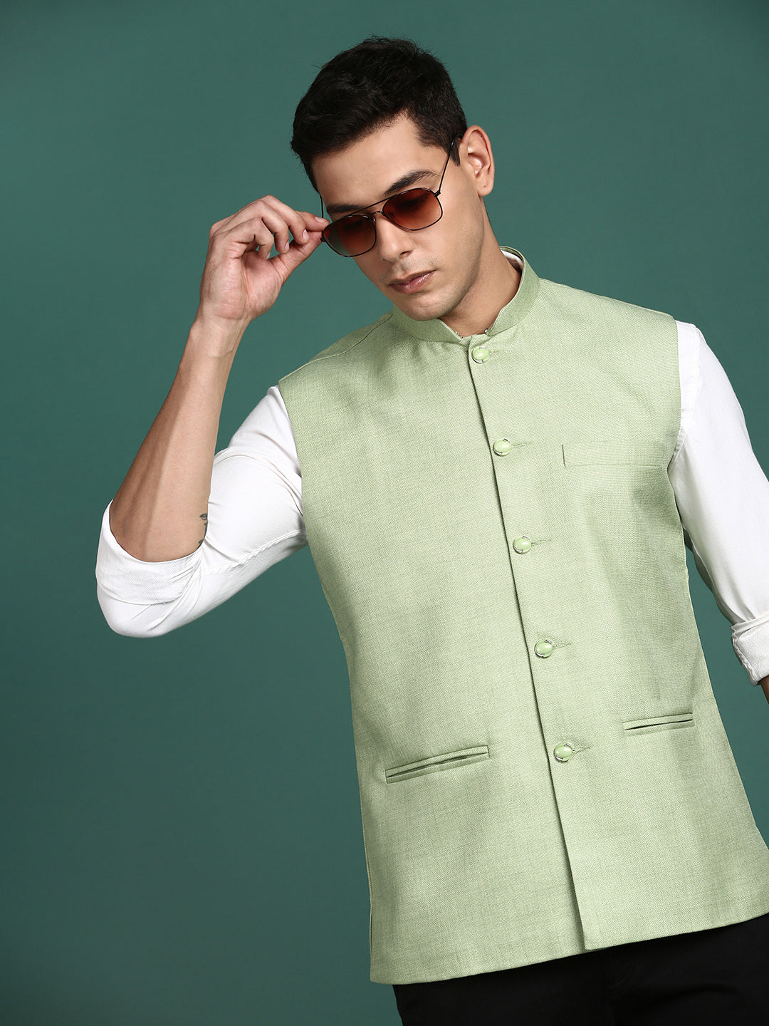 Men Solid Green Slim Fit Nehru Jacket