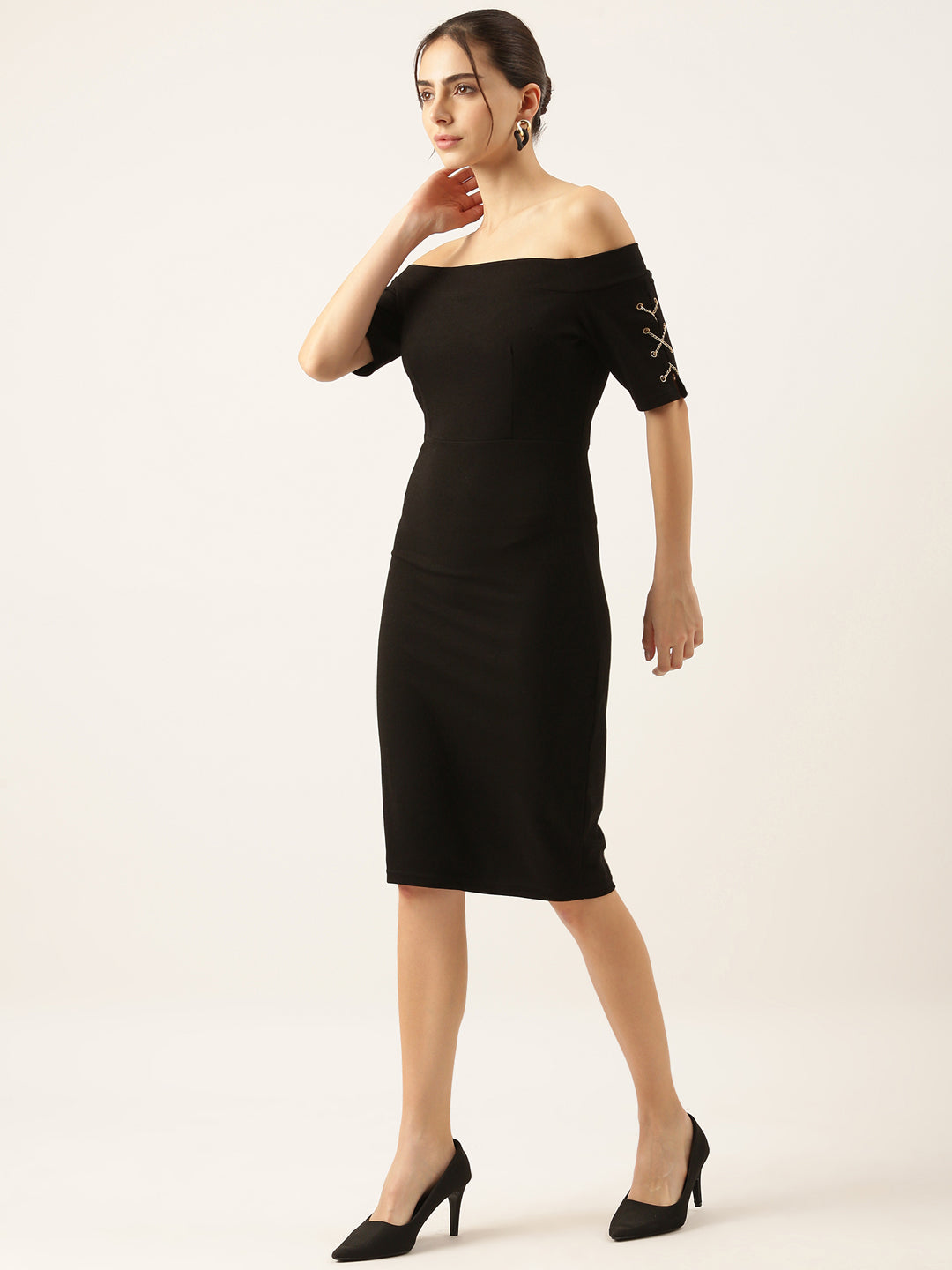 Women Solid Black Sheath Dress