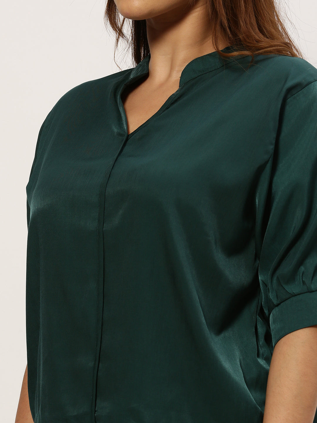 Women's Mandarin Collar Solid Green Top