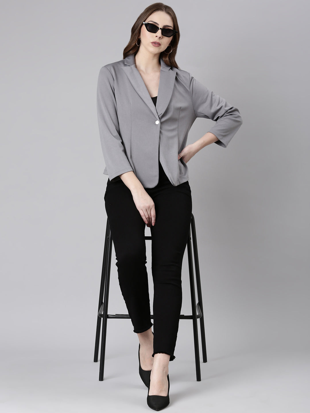 Women Grey Solid Single Breasted Blazer