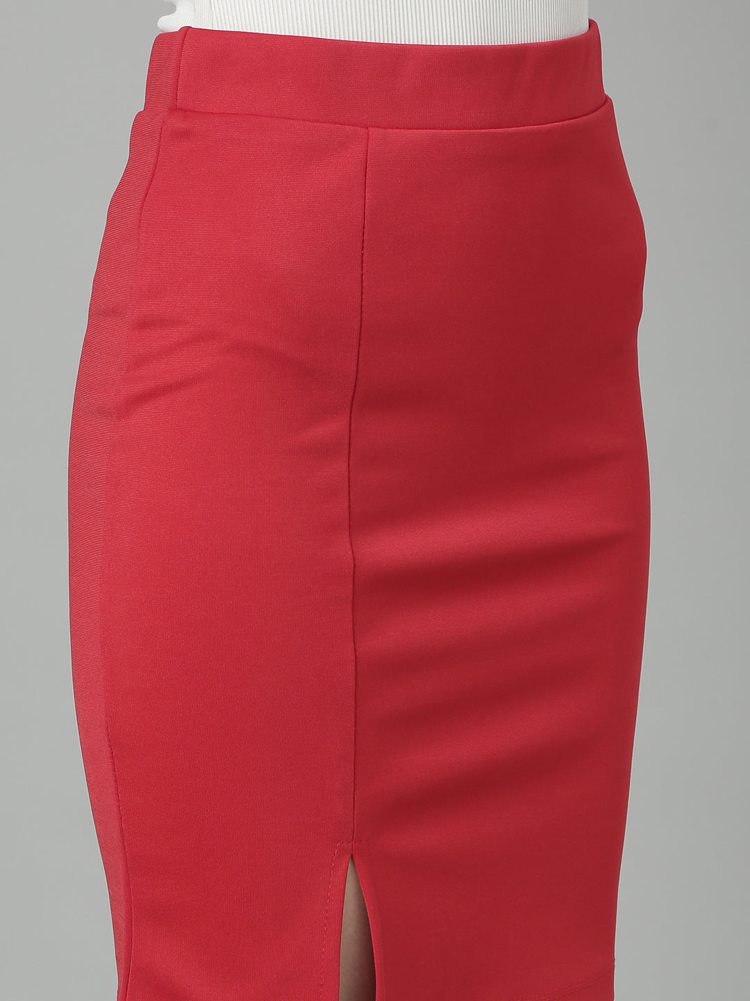 Women Solid Crepe Pencil Skirt