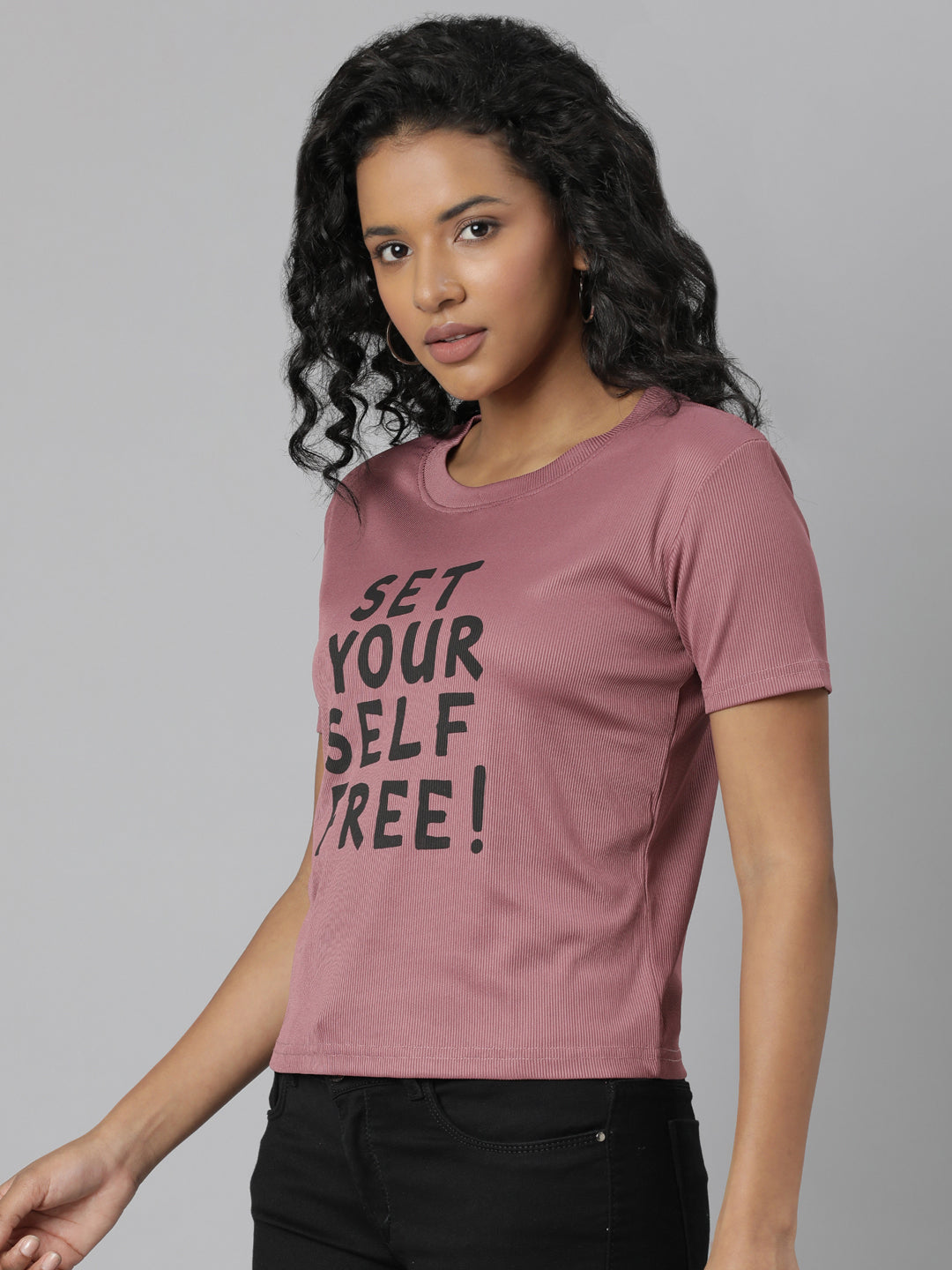 Women Mauve Fit Typography T Shirt