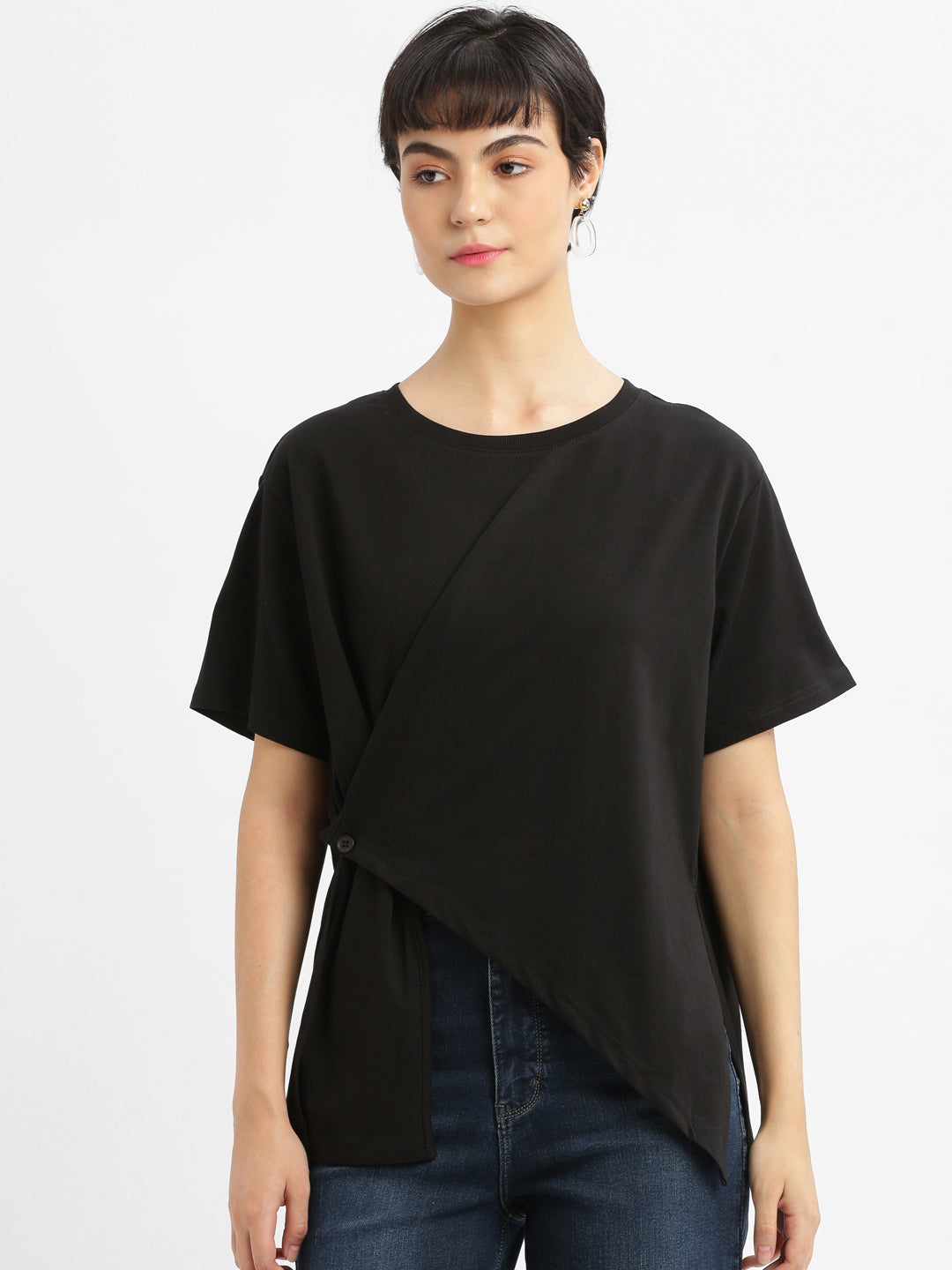 Women Solid Black Top