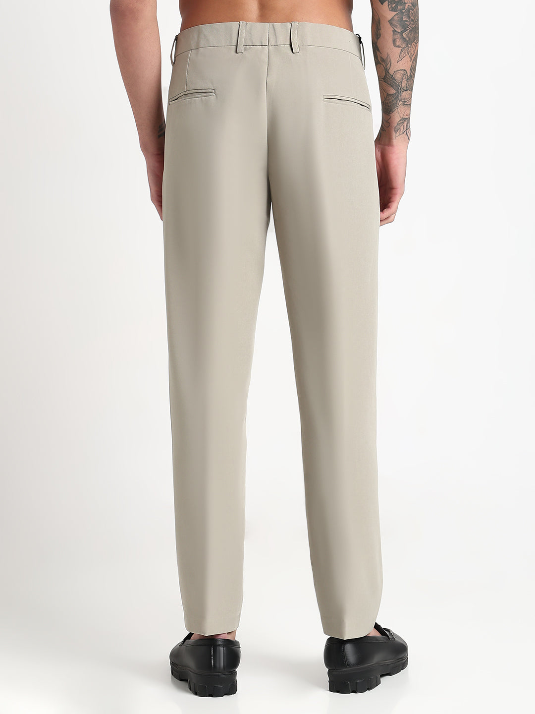 Men's Light Green Solid Tapered Fit Pleated Gurkha Trousers