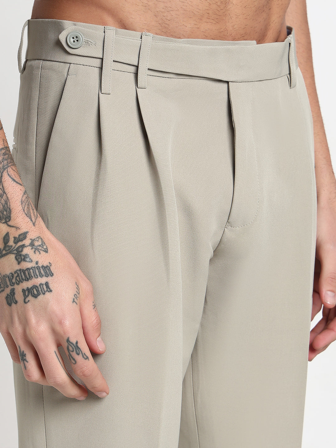 Men's Light Green Solid Tapered Fit Pleated Gurkha Trousers