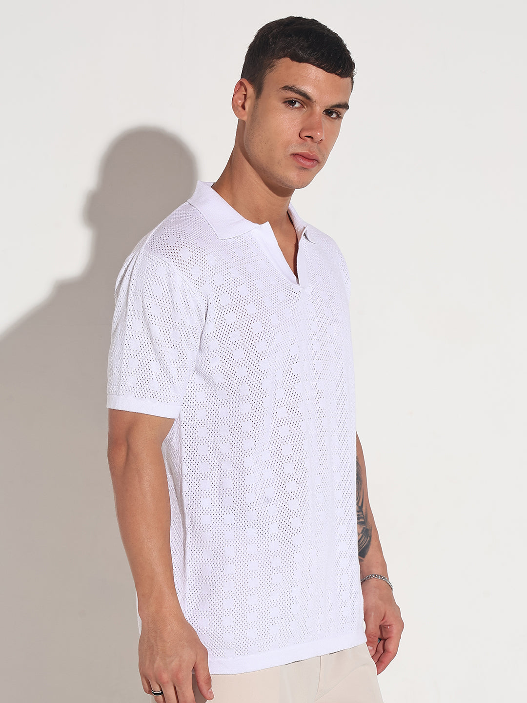 Men’s Textured White Knit Polo T-Shirt with Open Collar