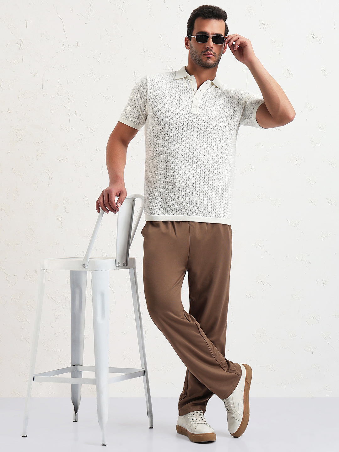 Men's Off White Solid Polo Collar T-Shirt