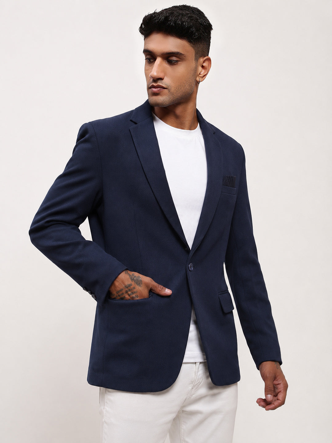 Men’s Navy Blue Single-Breasted Blazer with Notch Lapel Collar