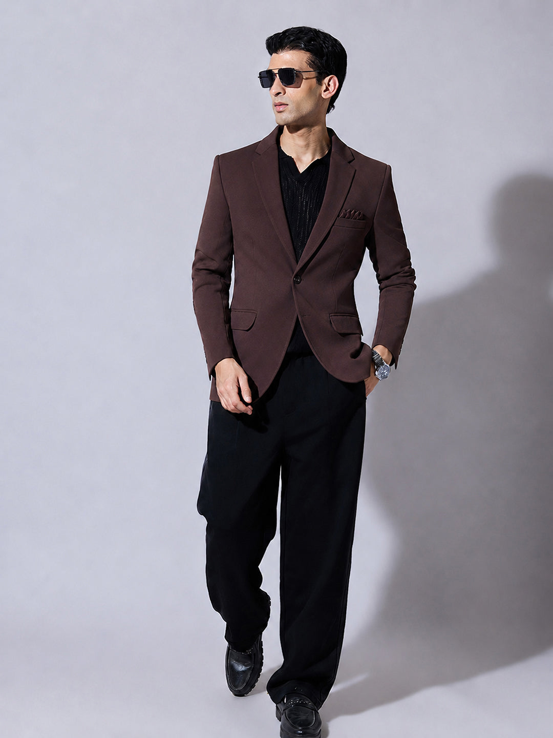 Men’s Brown Single-Breasted Blazer with Notch Lapel Collar