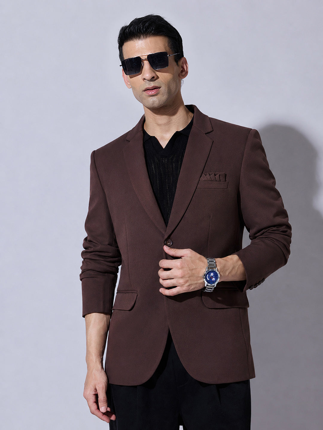Men’s Brown Single-Breasted Blazer with Notch Lapel Collar