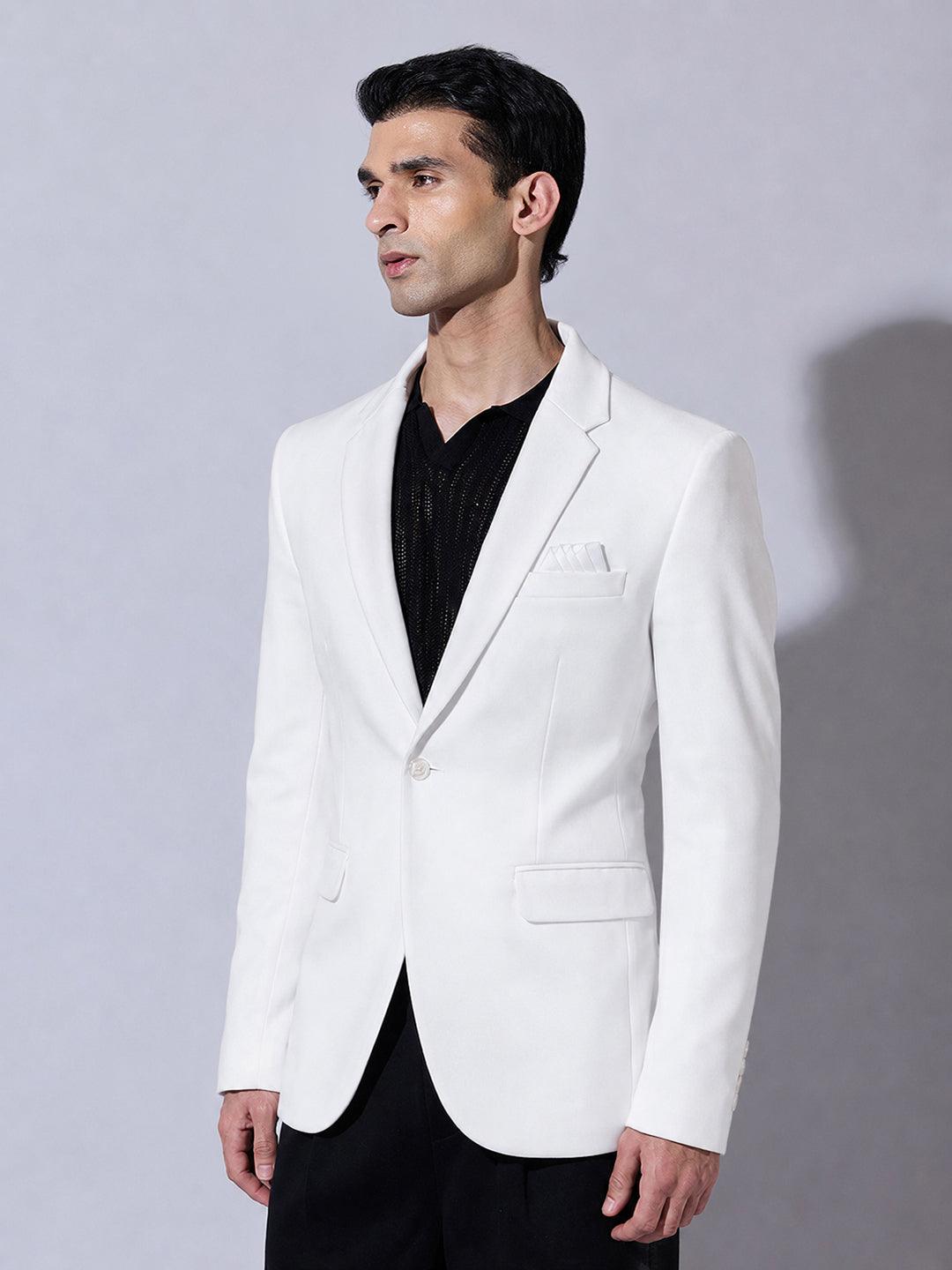 Men’s White Single-Breasted Blazer with Notch Lapel Collar