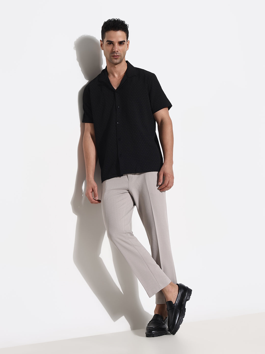 Men Grey Solid Formal Trousers