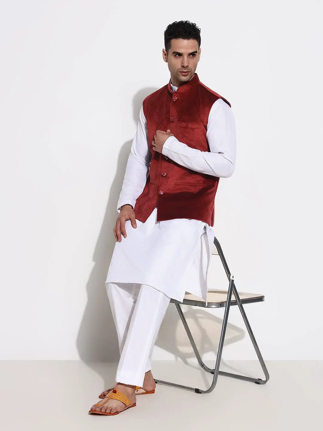 Men's Red Slim Fit Velvet Nehru Jacket - from SHOWOFFFF