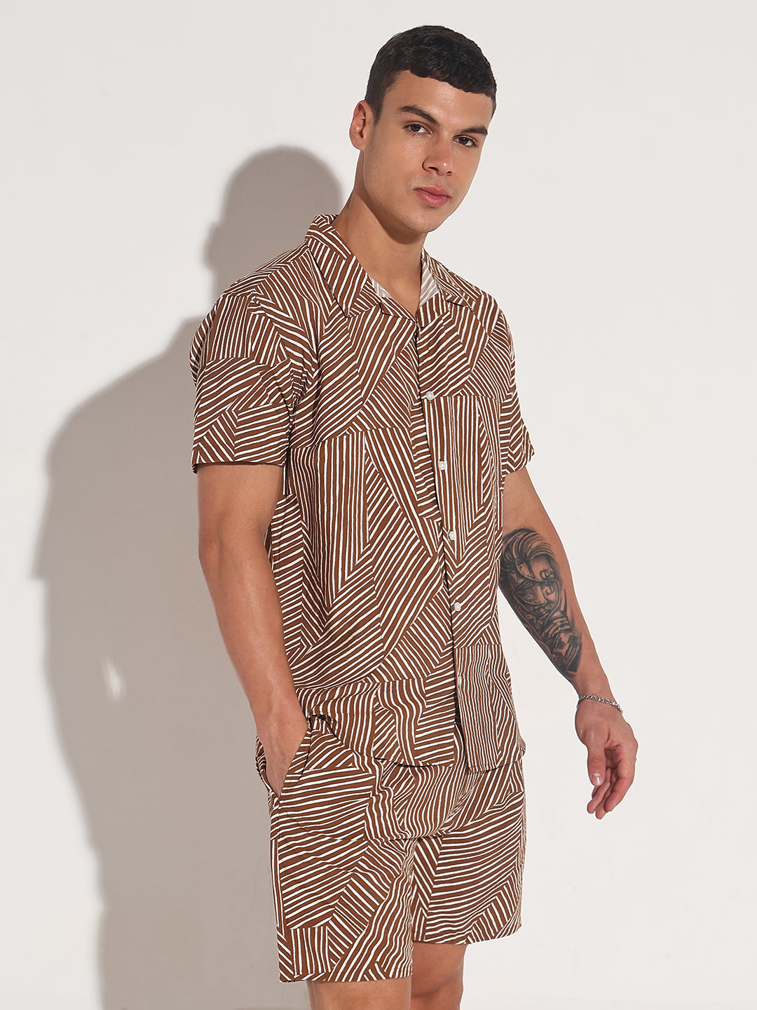 Men's Abstract Brown Striped Print Slim Fit Co-ords