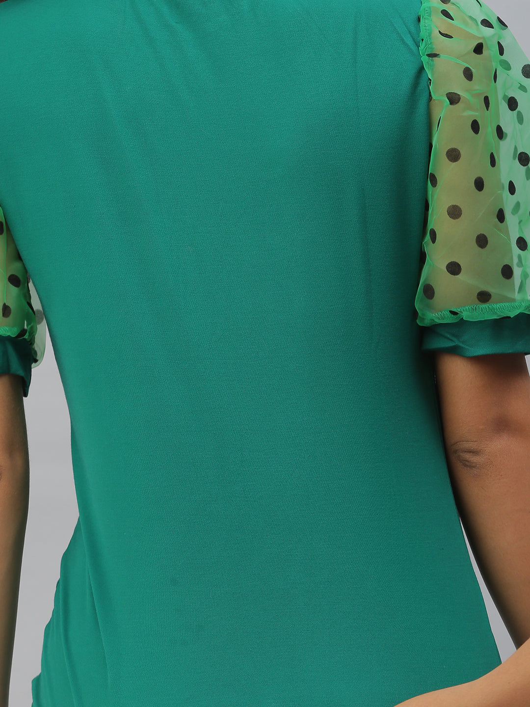 Women Solid Green Fitted Top