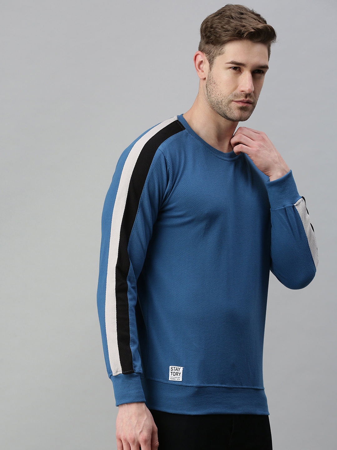 Men Solid Blue Sweatshirt