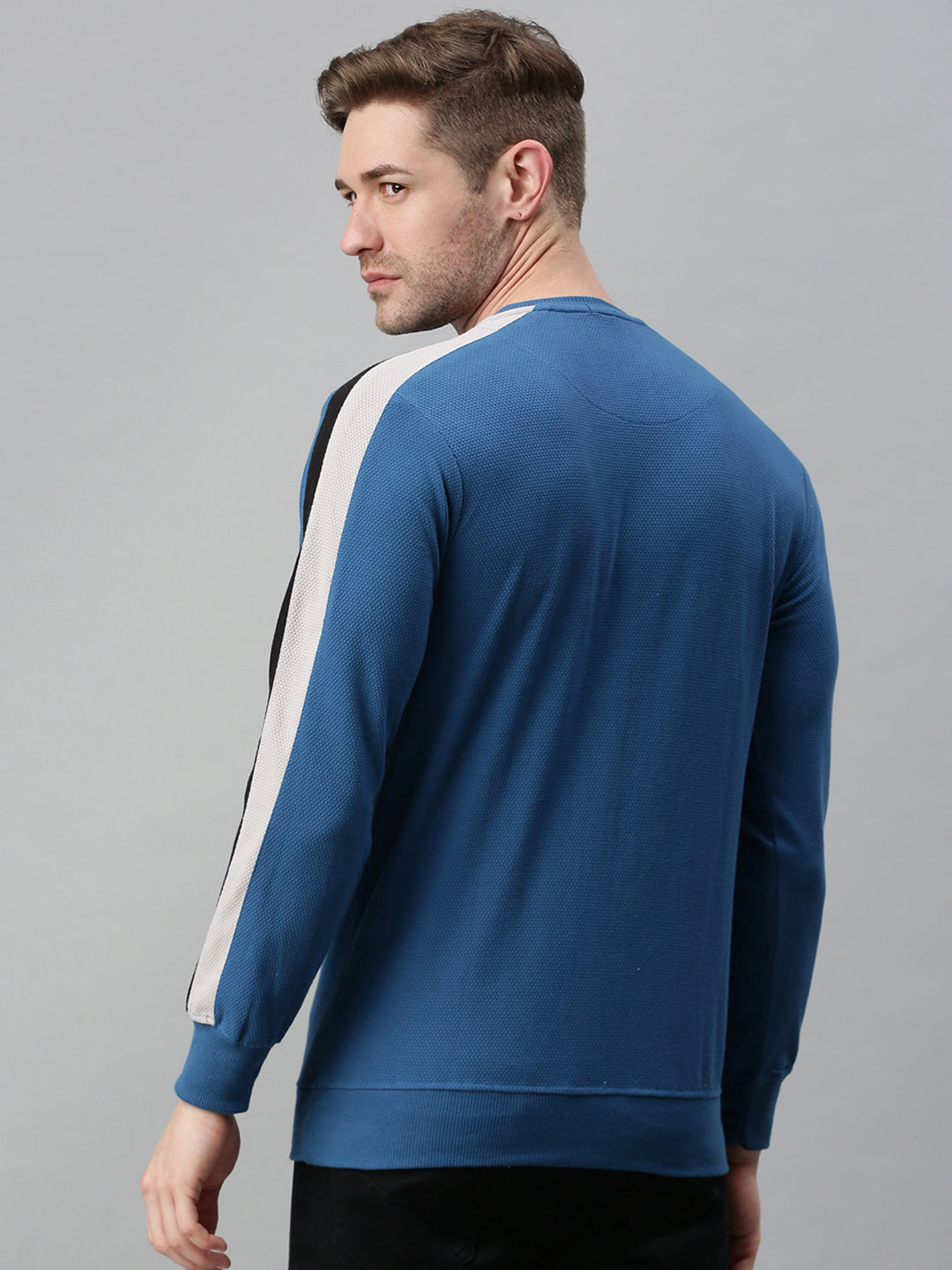 Men Solid Blue Sweatshirt